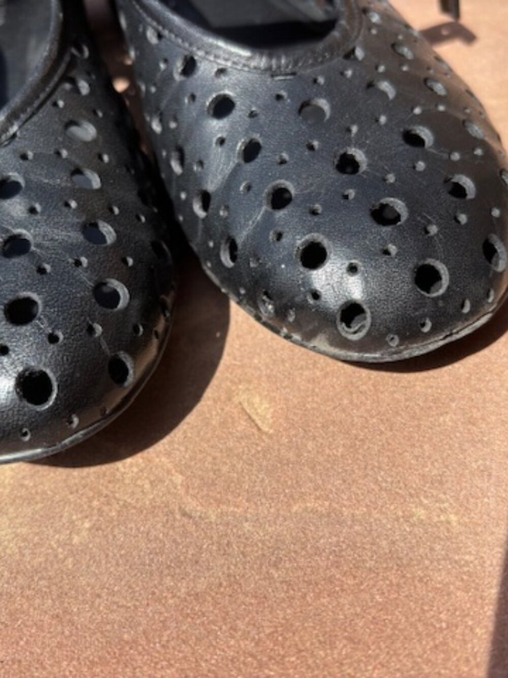 Bernardo perforated ballet flats - Picture 2 of 6